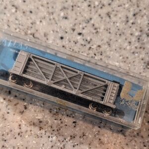 Atlas Model 3034 Atomic E.C. 40 Foot Helium Tank Car N Guage